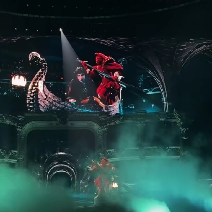 The Mayhem Ball Tour: what's different from The Art Of Personal Chaos shows by Lady Gaga